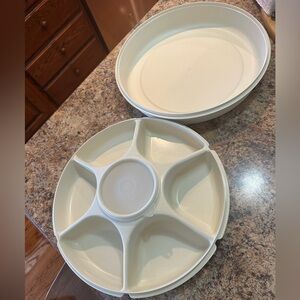 Tupperware Round White Divided Serving Tray with Lid and dip bowl